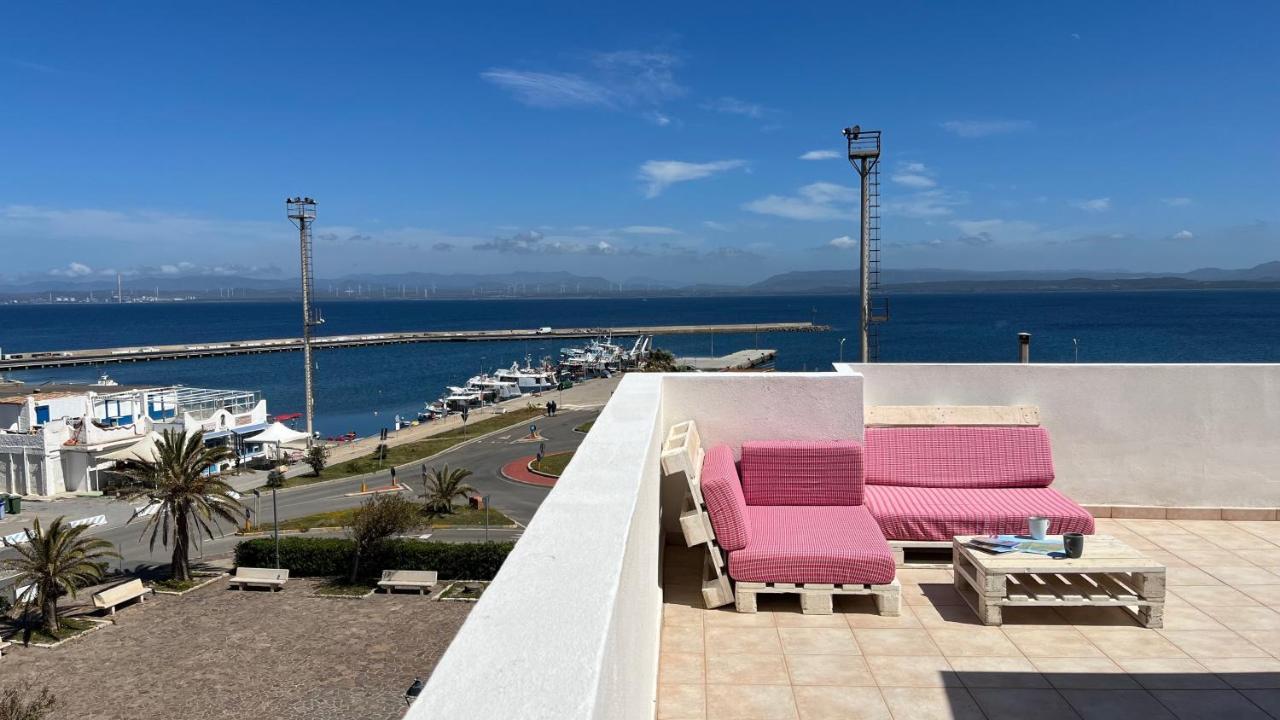 Attici Con Terrazzo Vista Mare Appartement Calasetta Buitenkant foto