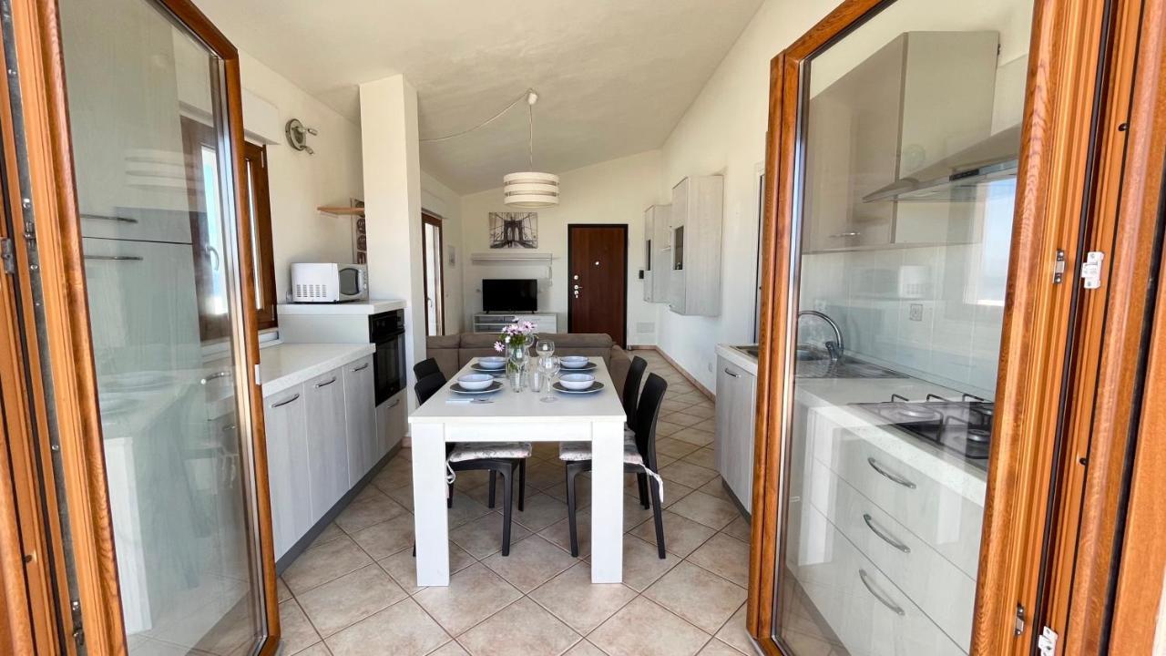 Attici Con Terrazzo Vista Mare Appartement Calasetta Buitenkant foto