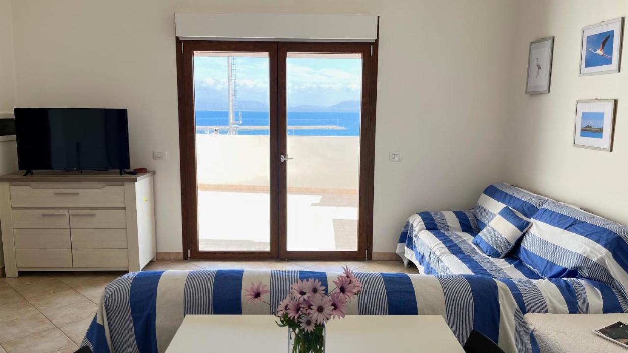 Attici Con Terrazzo Vista Mare Appartement Calasetta Buitenkant foto