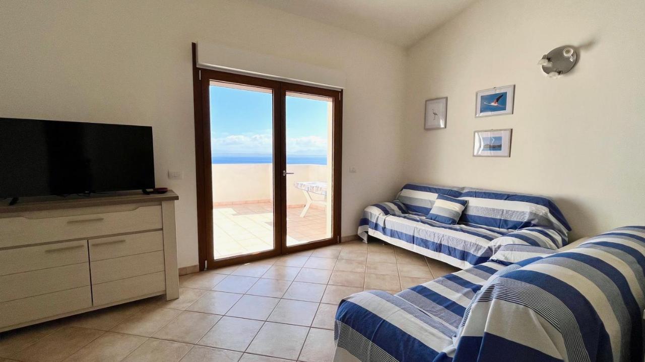 Attici Con Terrazzo Vista Mare Appartement Calasetta Buitenkant foto