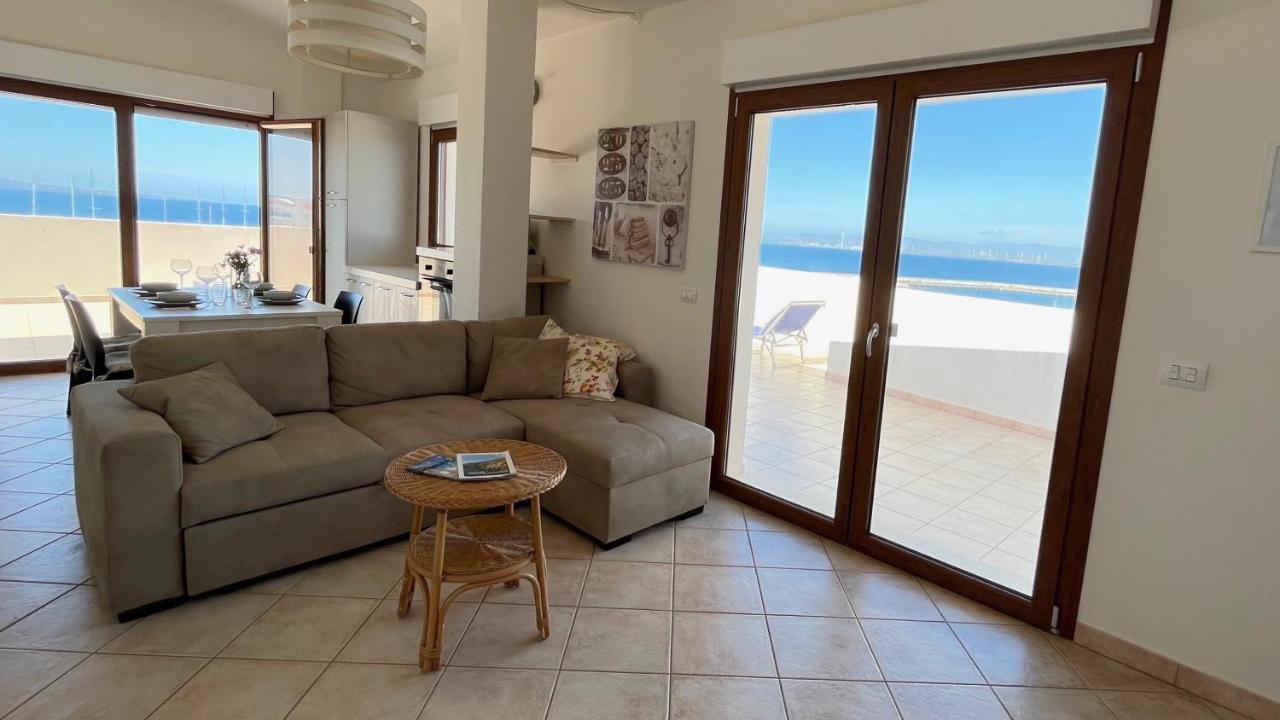 Attici Con Terrazzo Vista Mare Appartement Calasetta Buitenkant foto