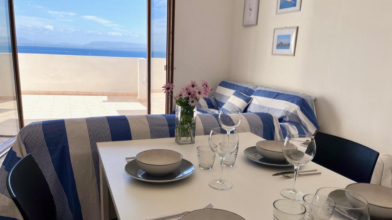 Attici Con Terrazzo Vista Mare Appartement Calasetta Buitenkant foto