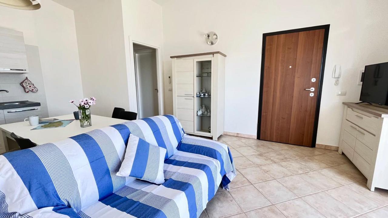 Attici Con Terrazzo Vista Mare Appartement Calasetta Buitenkant foto
