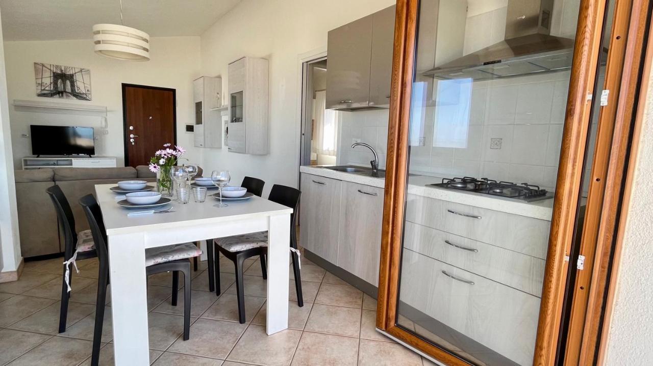 Attici Con Terrazzo Vista Mare Appartement Calasetta Buitenkant foto