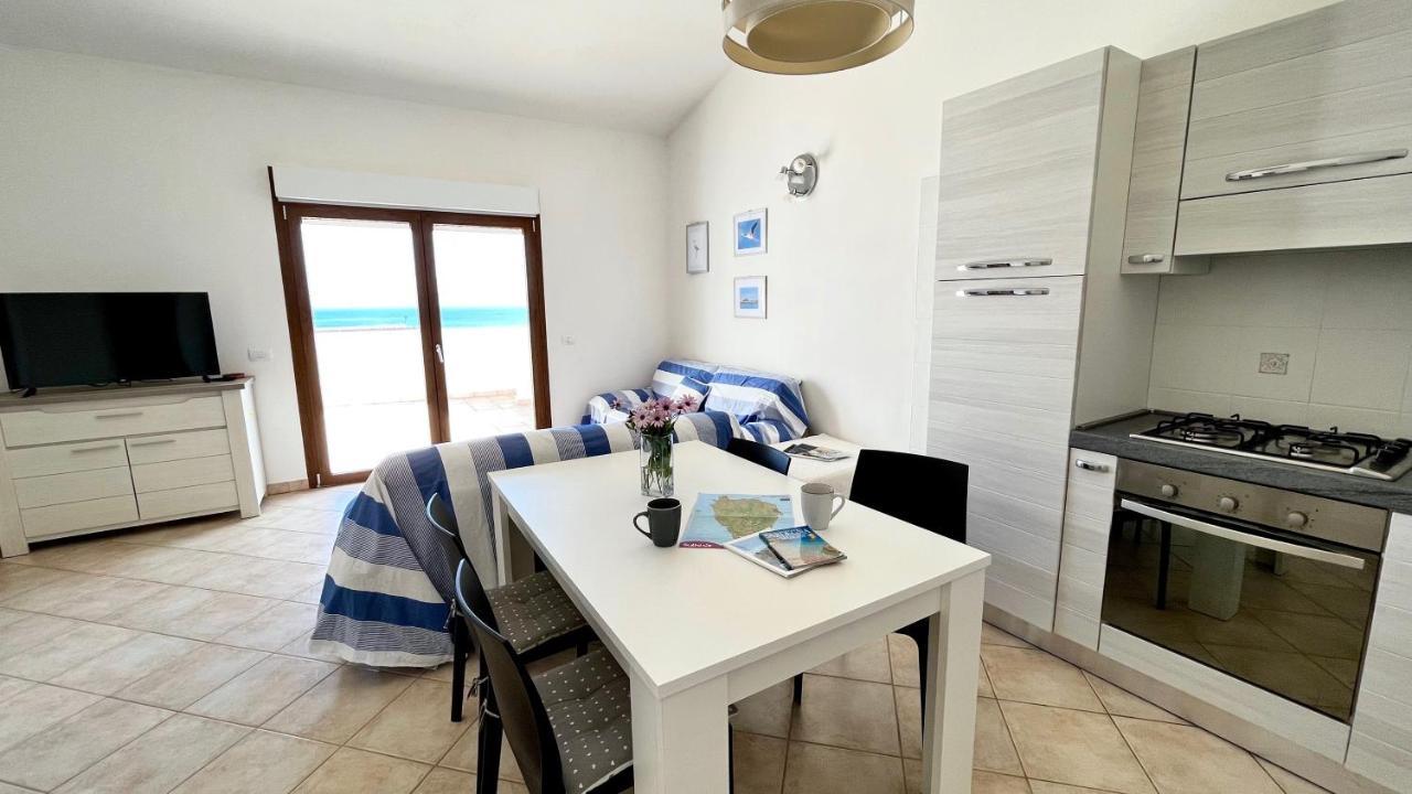 Attici Con Terrazzo Vista Mare Appartement Calasetta Buitenkant foto
