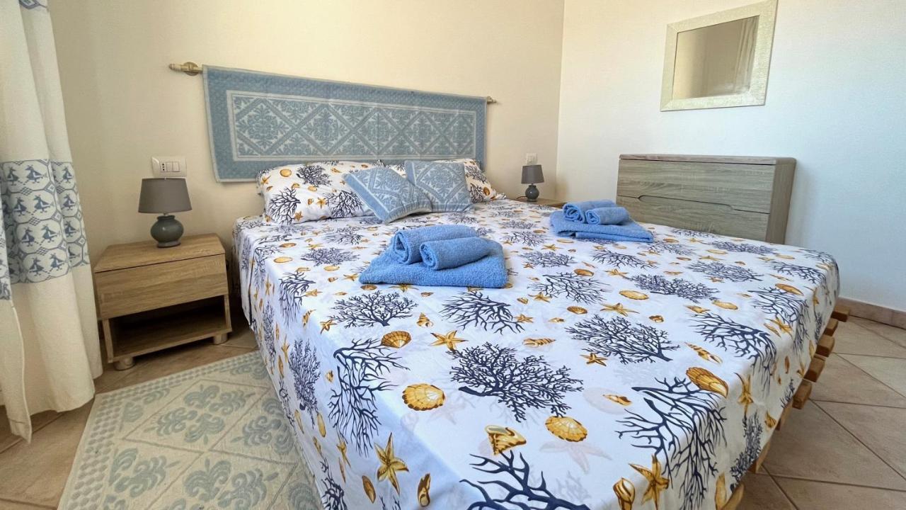 Attici Con Terrazzo Vista Mare Appartement Calasetta Buitenkant foto
